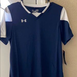 Small/petite woman’s heat gear top